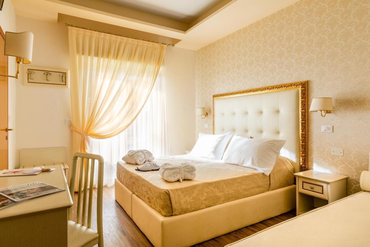 Hotel Mazzanti ميلانو ماريتيما المظهر الخارجي الصورة