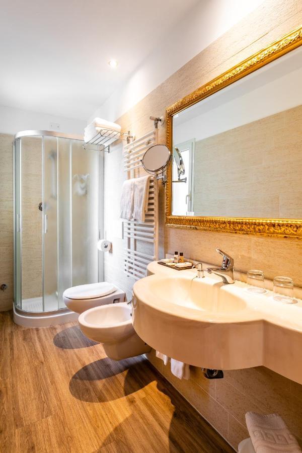 Hotel Mazzanti ميلانو ماريتيما المظهر الخارجي الصورة