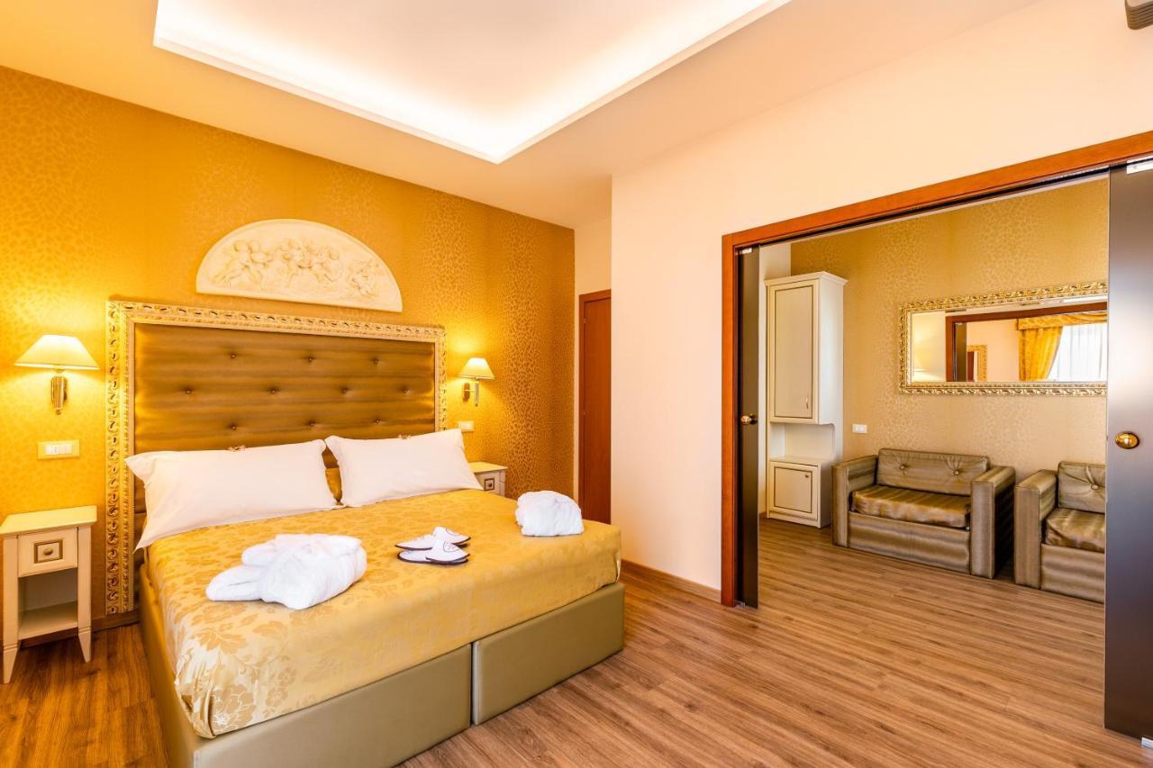 Hotel Mazzanti ميلانو ماريتيما المظهر الخارجي الصورة