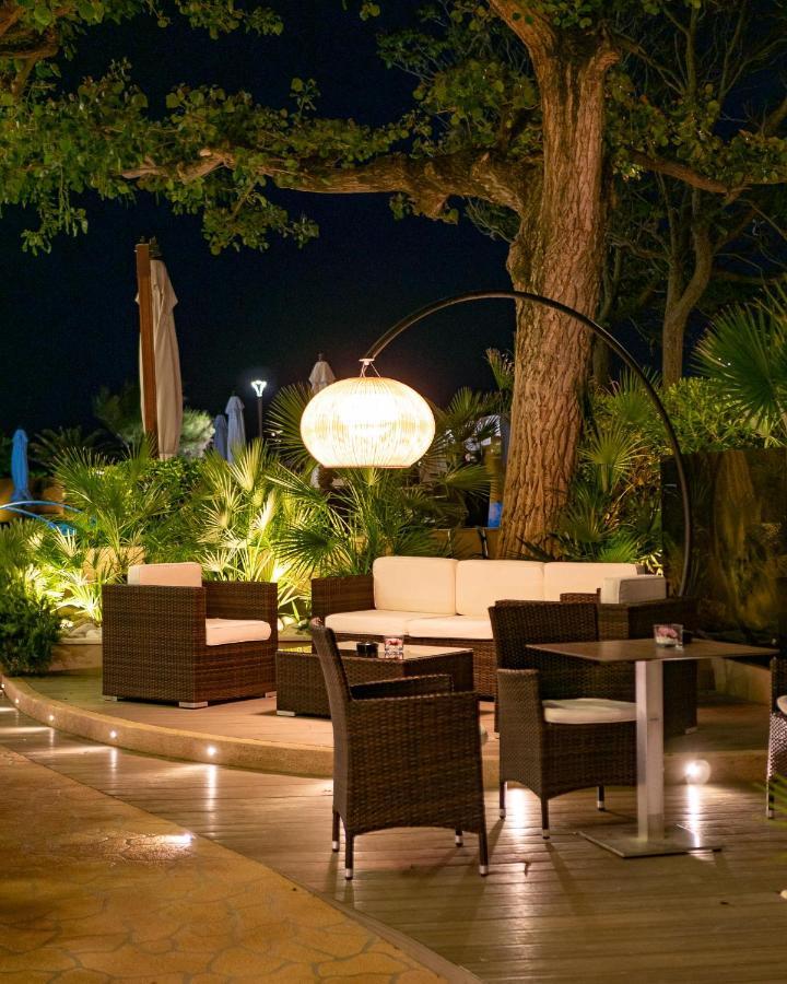 Hotel Mazzanti ميلانو ماريتيما المظهر الخارجي الصورة