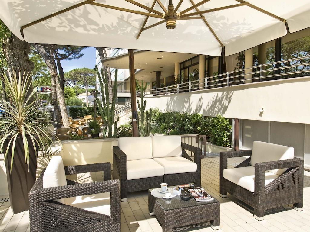 Hotel Mazzanti ميلانو ماريتيما المظهر الخارجي الصورة